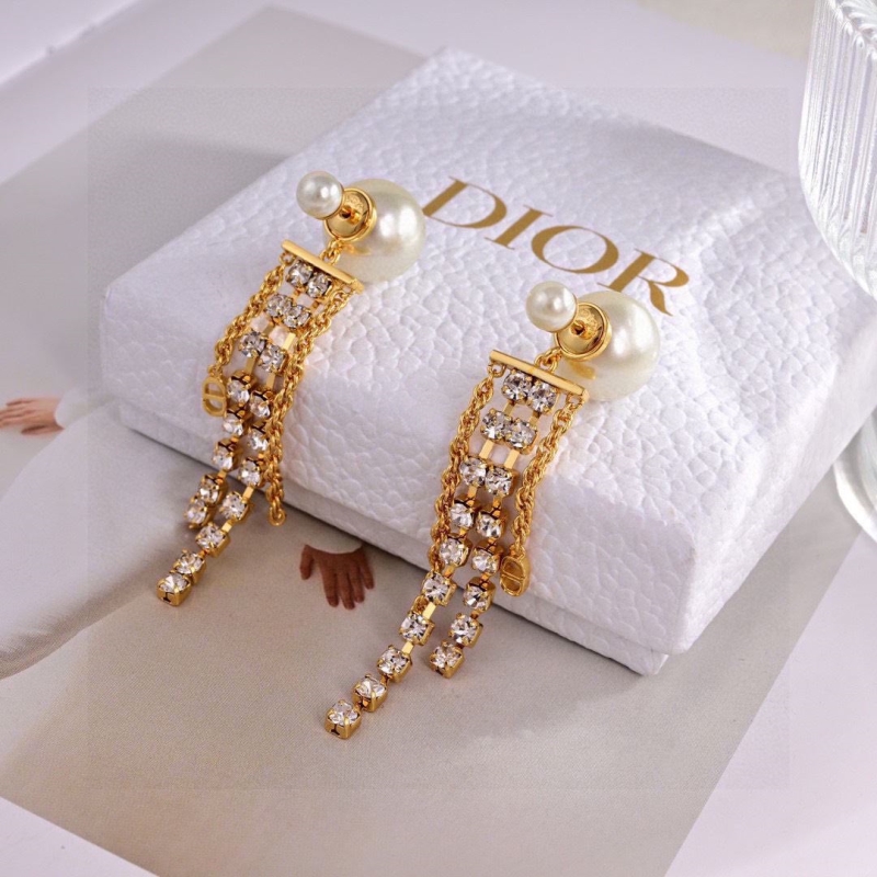 chr1st1an D10r earrings